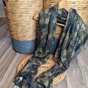 [2/$30] NWT - ONLY Camouflage Scarf